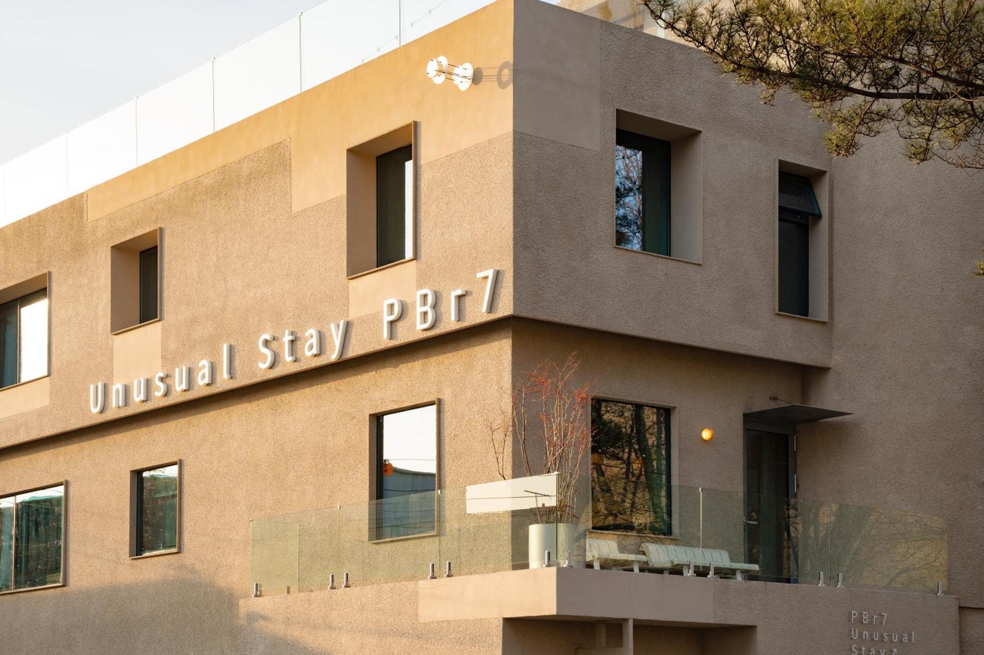Pbr7 Hotel Unusual Stay Gyeongju Dış mekan fotoğraf